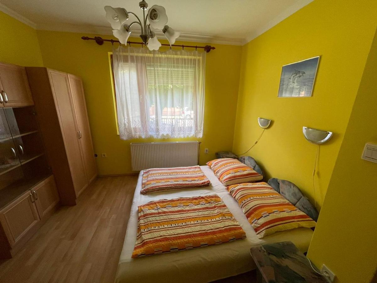 Csillám vendégház Hajdúszoboszló Esterno foto