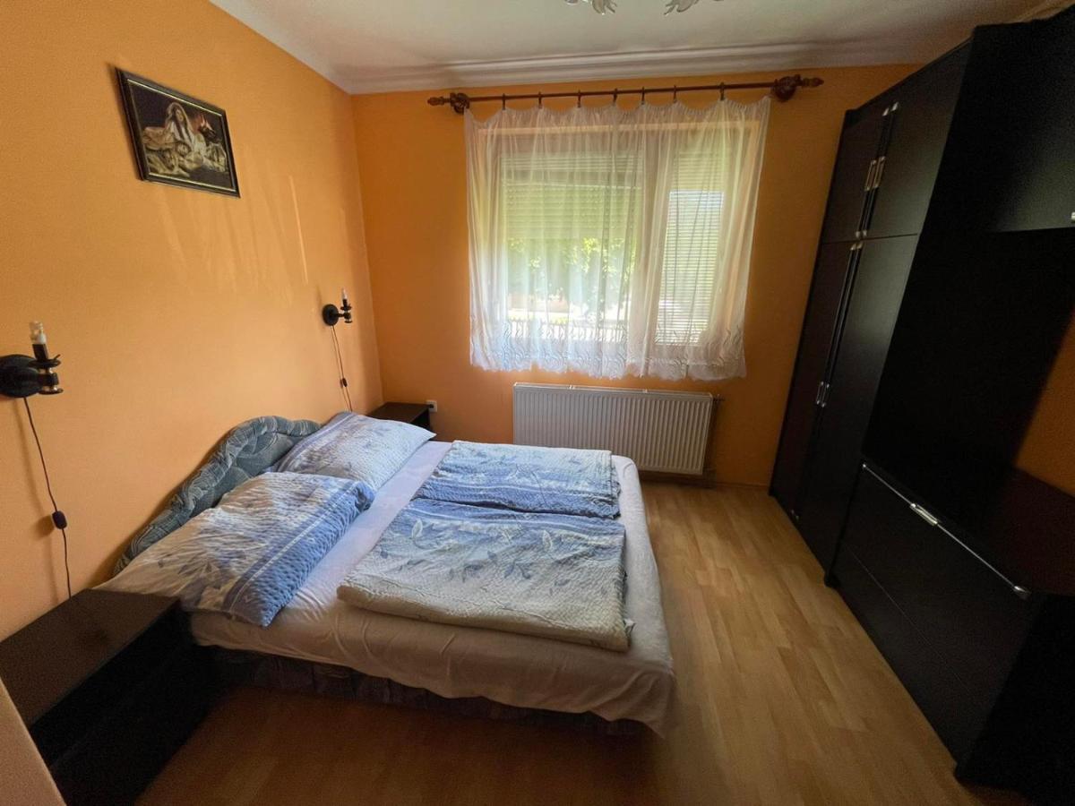 Csillám vendégház Hajdúszoboszló Esterno foto